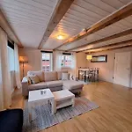 Koselig Hus I Stryn